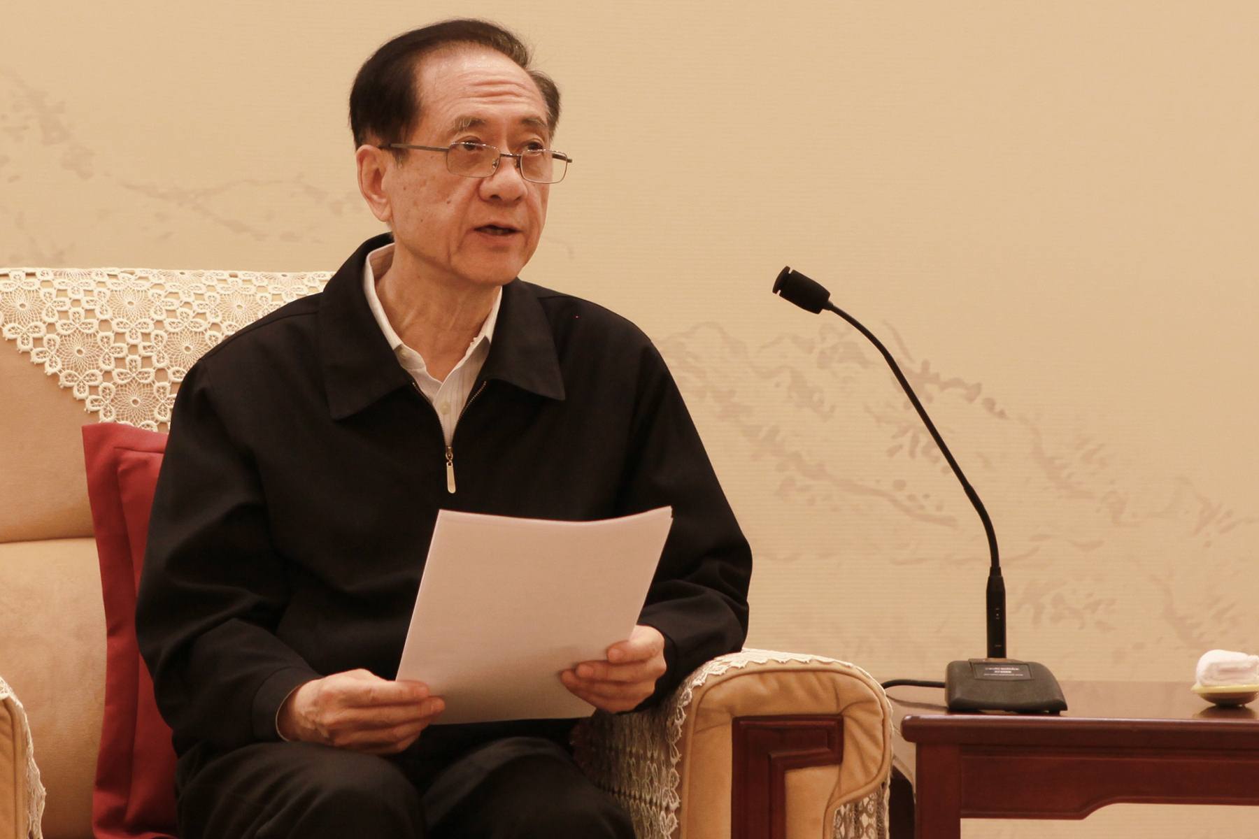 全国政协副主席、九三学社中央主席韩启德出席会议并讲话
